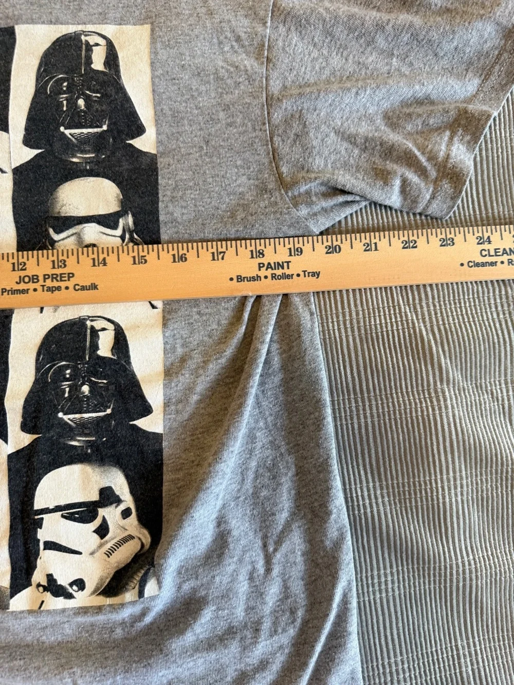 Star Wars Darth Vader & Stormtrooper Graphic T-Shirt – Gray – Size Small
